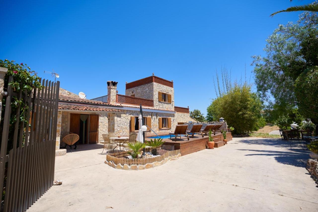 Son Roig ,lugar idílico,en el corazón de Mallorca Maria De La Salut Exterior foto